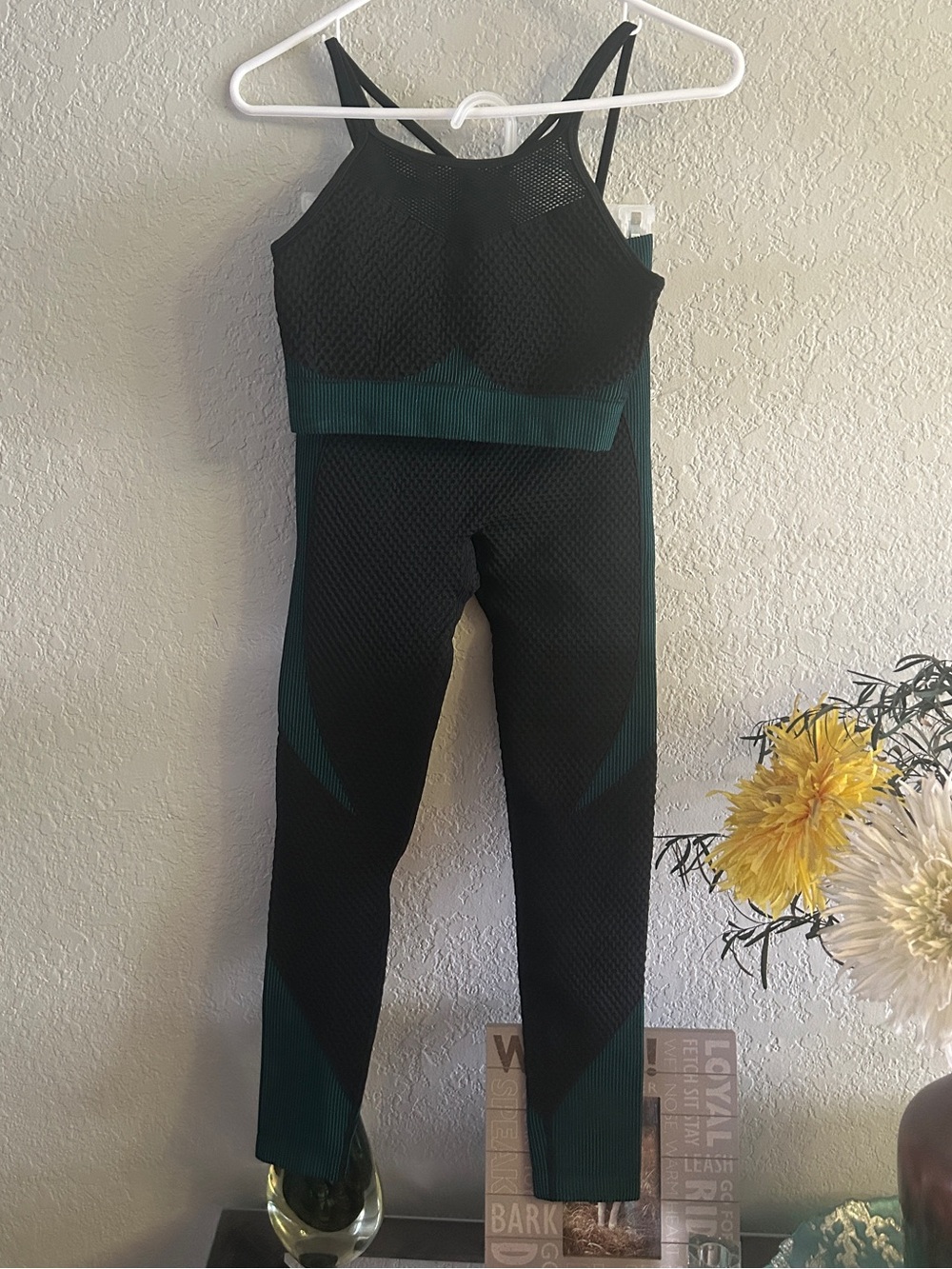 High Waist Leggings and Sport Bra - Black & Dark Green Sz M